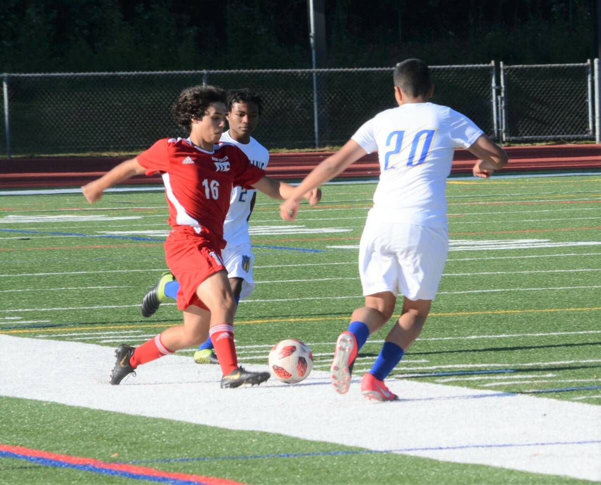 boys-soccer-team-ties-pomperaug-and-blanks-kolbe-the-monroe-sun