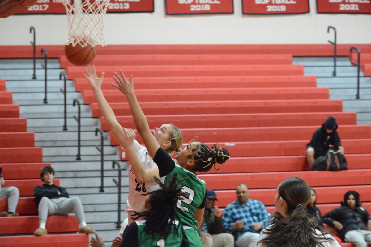 Bailey Badja drives to the basket.